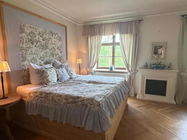Hotel Schloss Amerang Exteriör bild